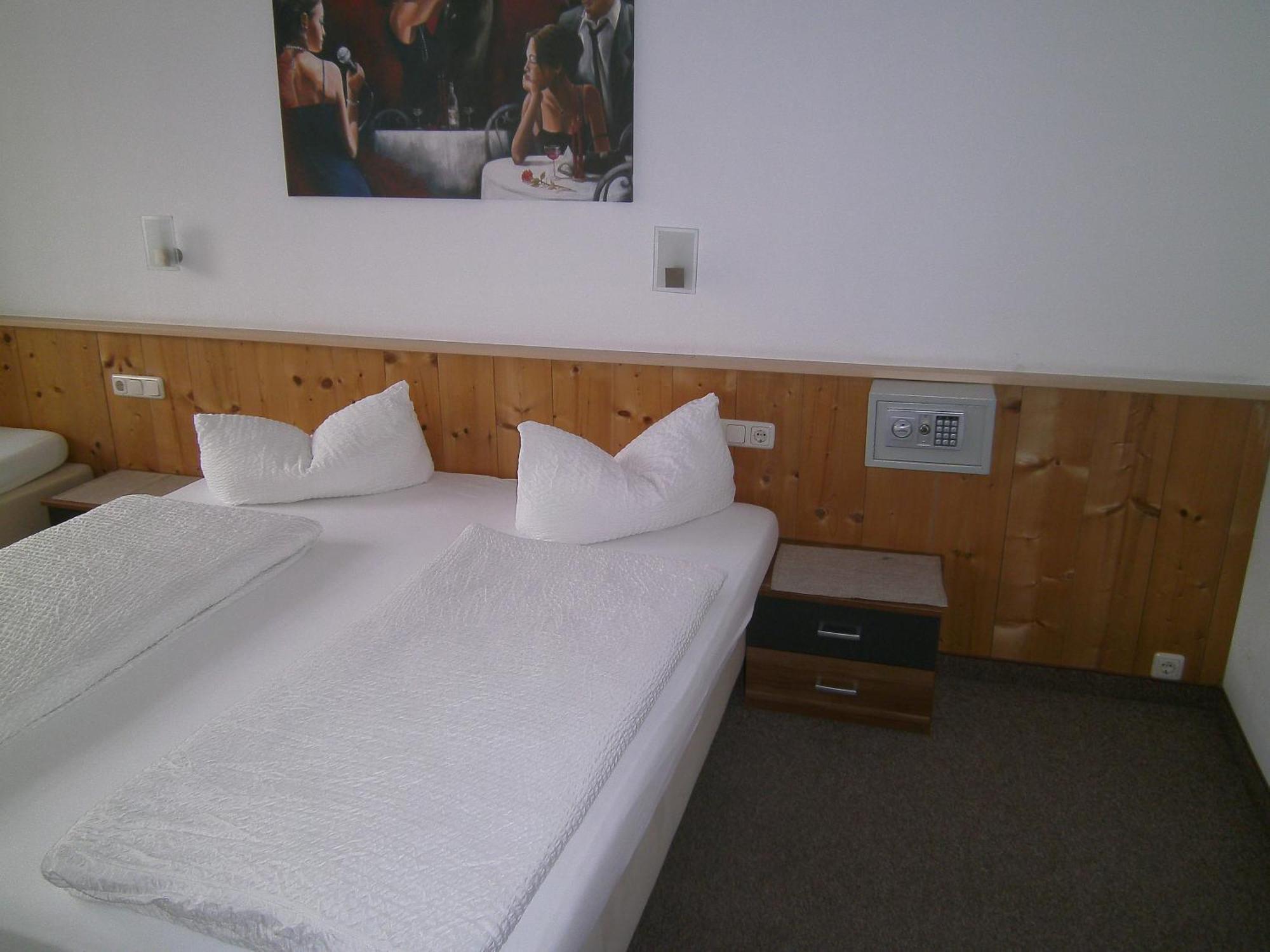 Gasthof Hotel Kirchenwirt เซลล์ อัม ซิลลา ภายนอก รูปภาพ